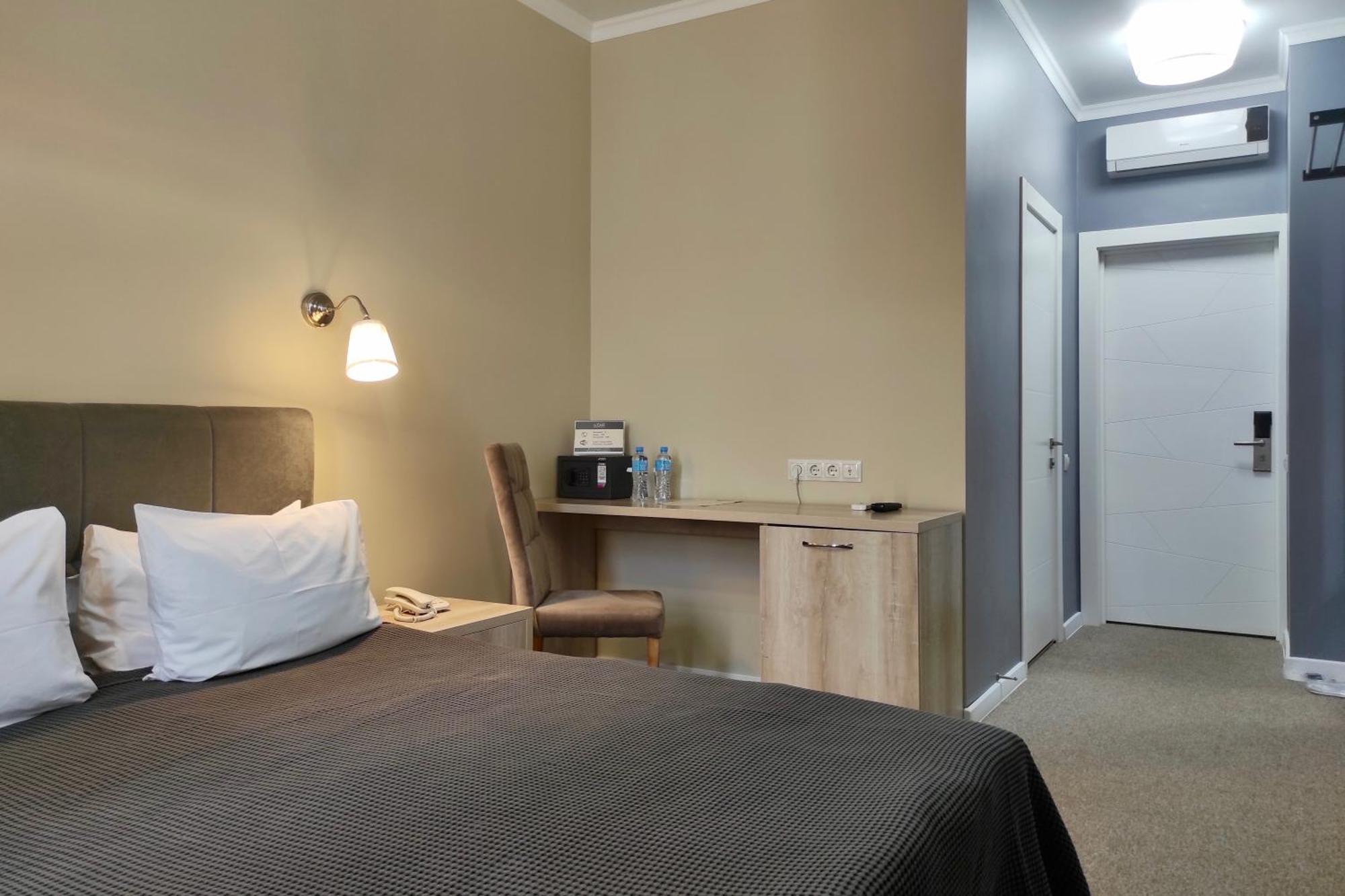 Lacasa Hotel Karagandy Eksteriør bilde