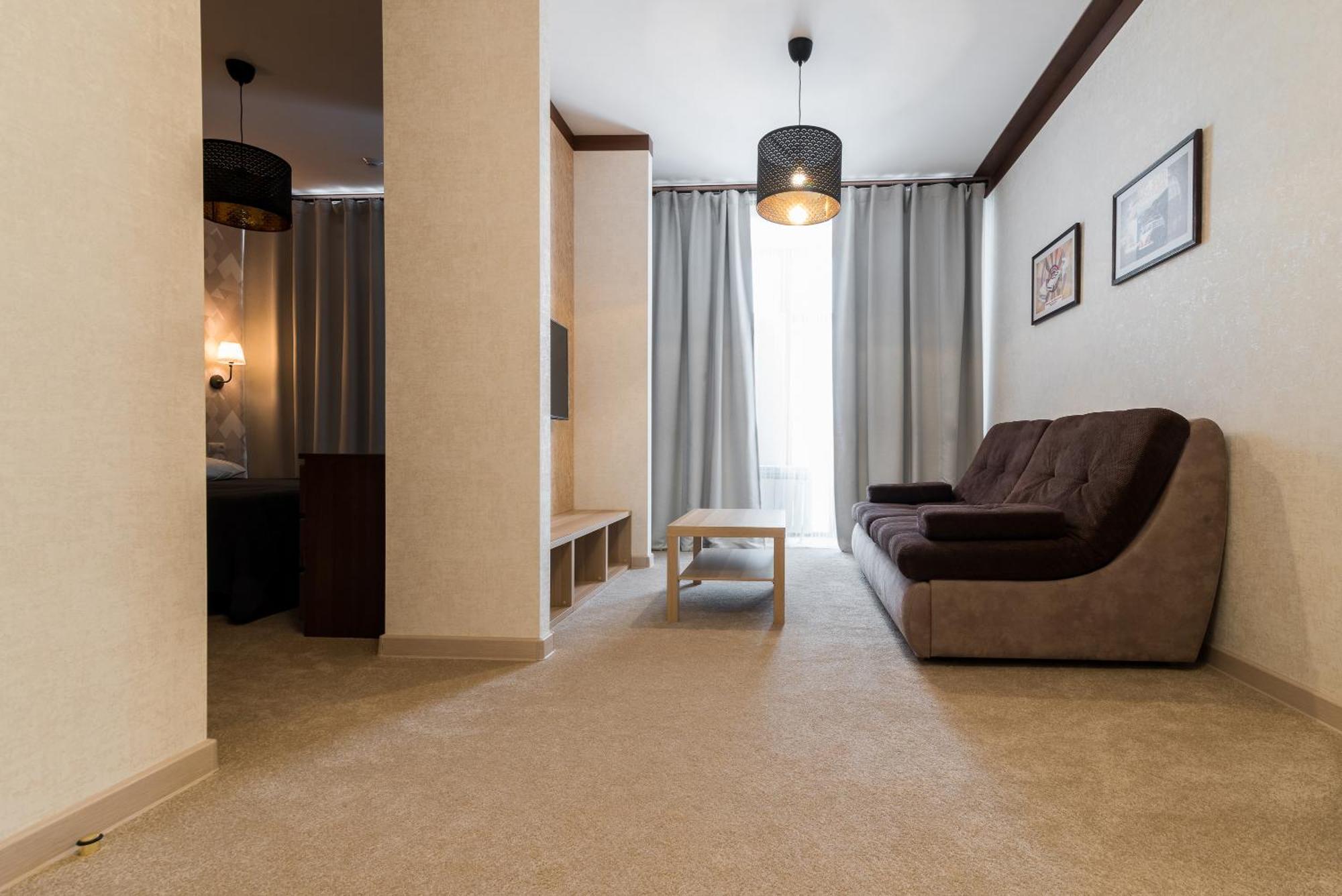 Lacasa Hotel Karagandy Eksteriør bilde